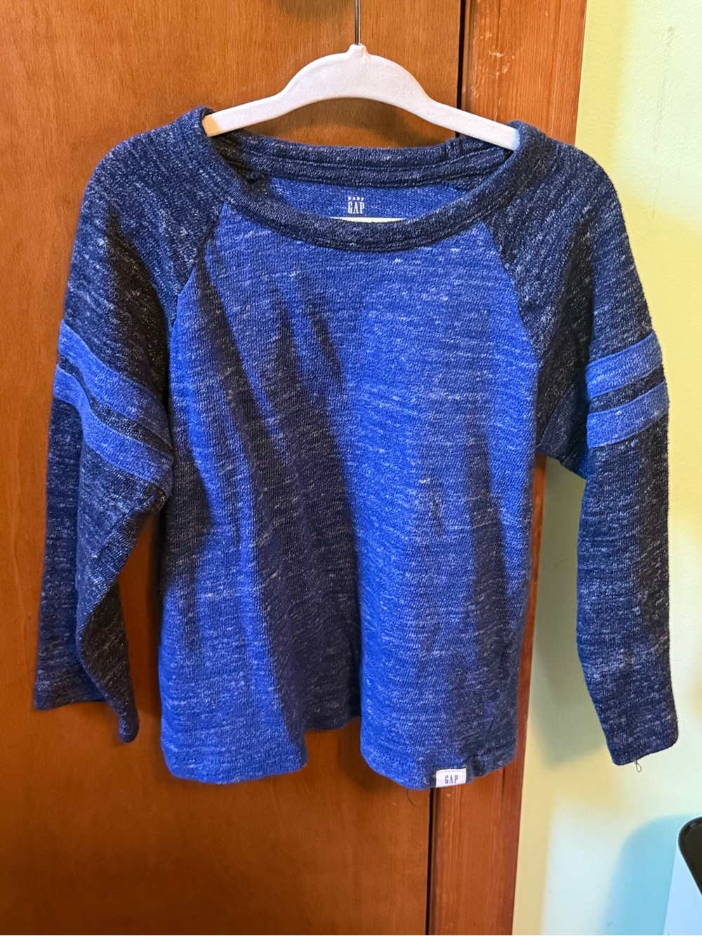 GAP Women's Blue Marled Raglan Sweatshirt